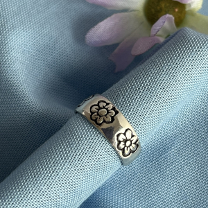 Pretty Daisy Flower Sterling silver 925 ADJUSTABLE Toe Ring