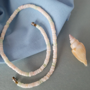 Hawaiian shell necklace